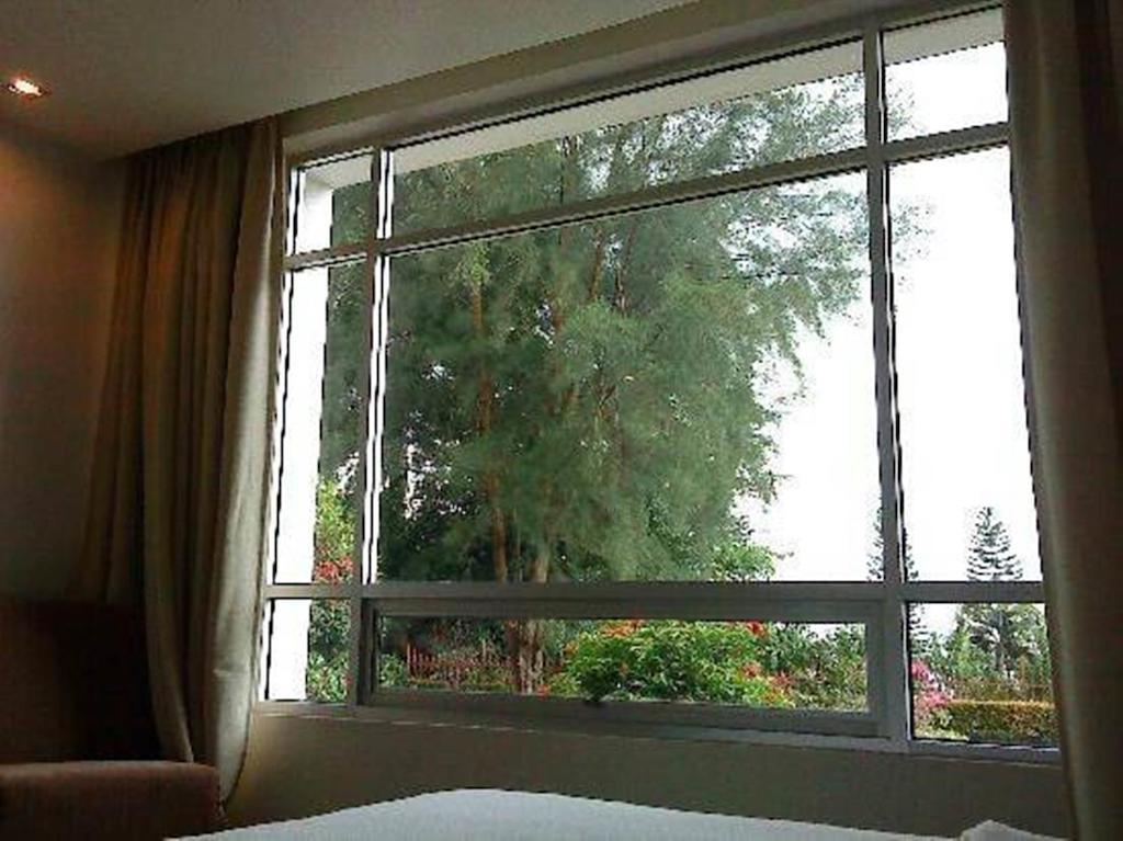 Straits View Jb